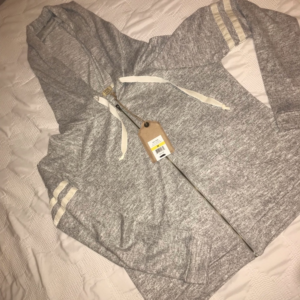 Lightweight zip up jacket